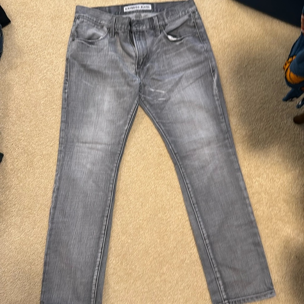 Express men’s jeans 32 x 30 Rocco slim fit skinny leg gray wash color